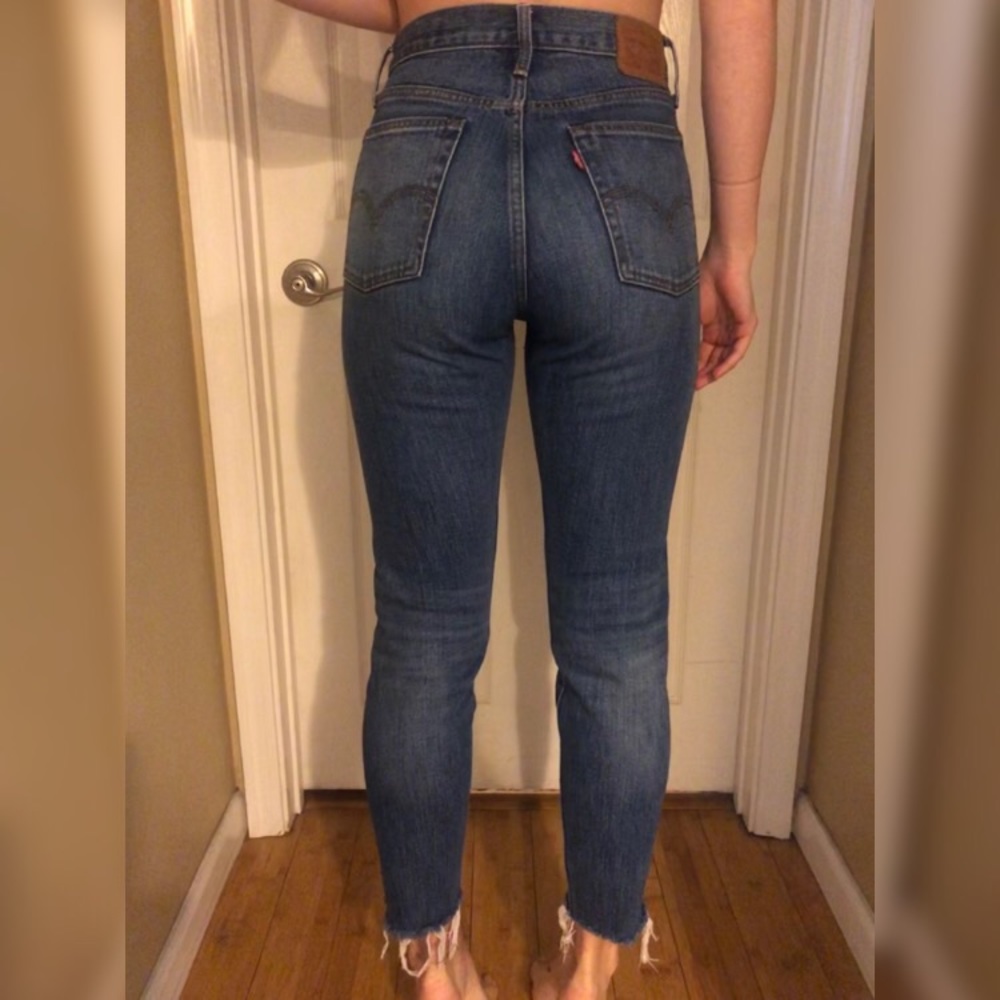 Levis ankle crop jeans